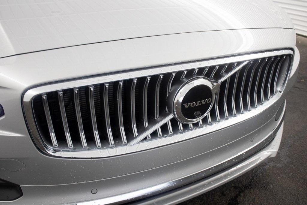 new 2025 Volvo S90 car, priced at $65,095