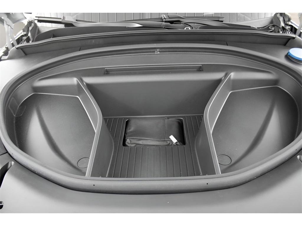 new 2025 Volvo EX90 car, priced at $85,640