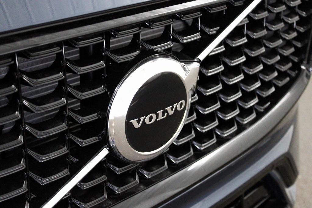 new 2025 Volvo XC60 car, priced at $48,345