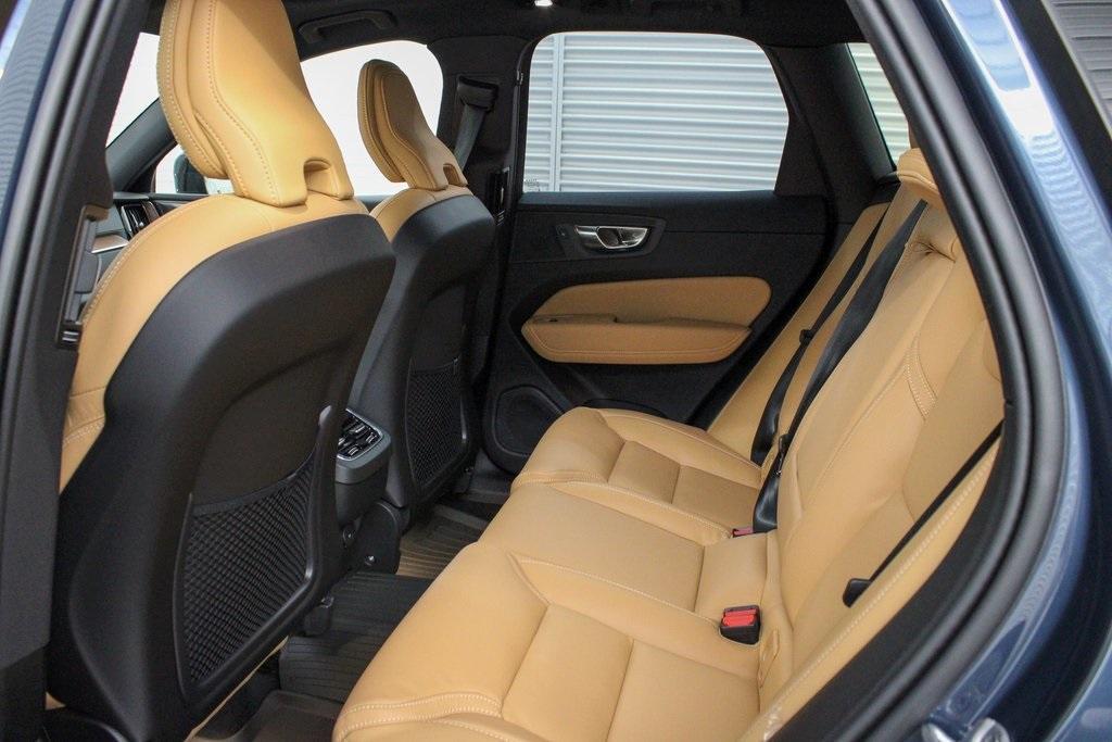 new 2025 Volvo XC60 car, priced at $60,660