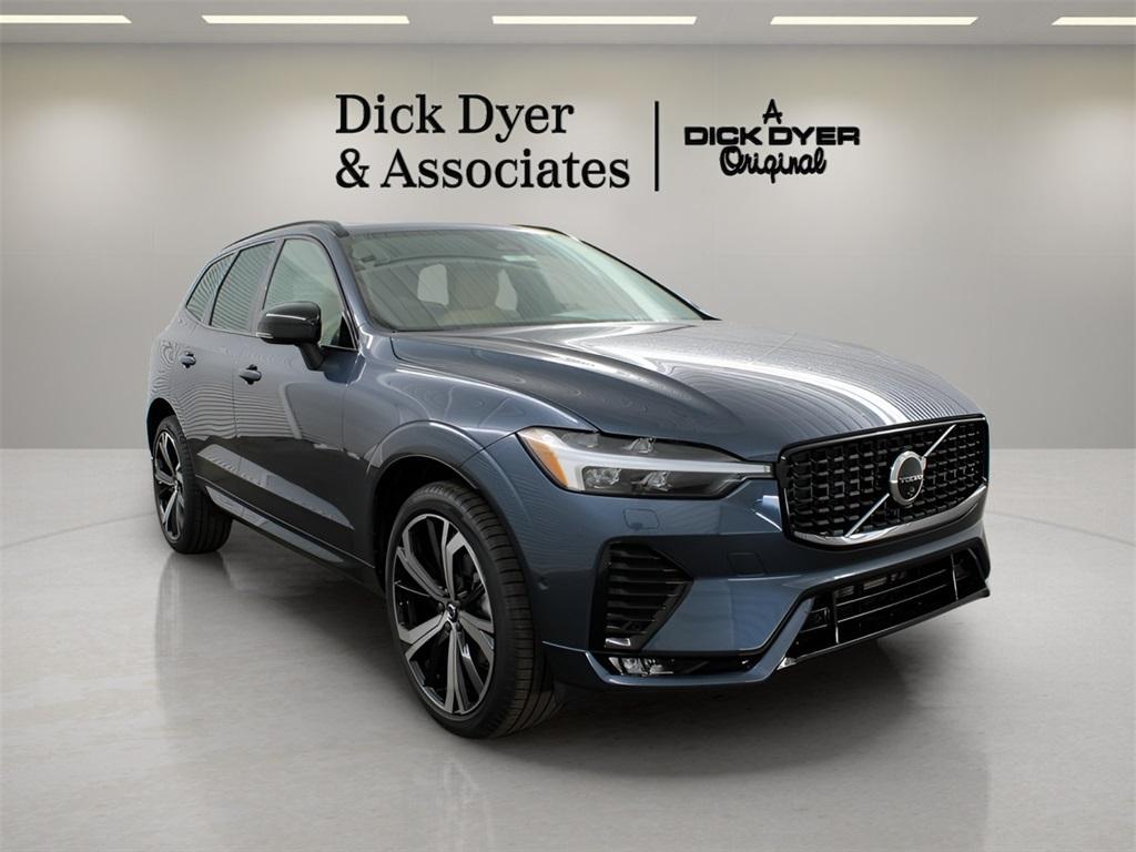 new 2025 Volvo XC60 car, priced at $60,660