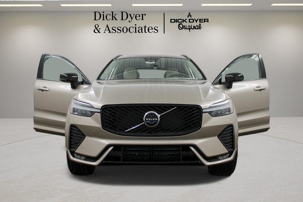 new 2026 Volvo XC60 car, priced at $63,935