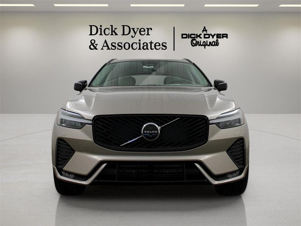 new 2026 Volvo XC60 car, priced at $63,935