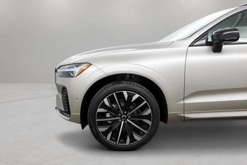 new 2026 Volvo XC60 car, priced at $63,935