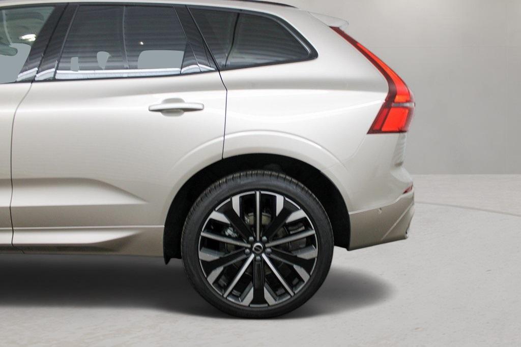 new 2026 Volvo XC60 car, priced at $63,935