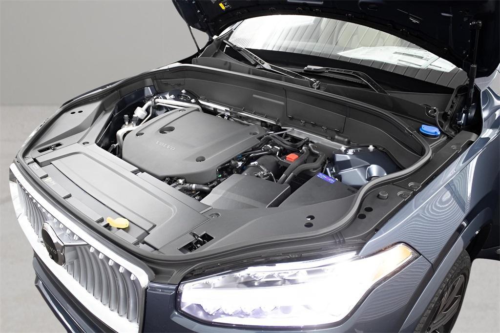 new 2025 Volvo XC90 car, priced at $68,065