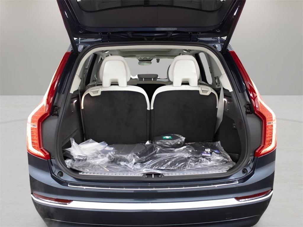 new 2025 Volvo XC90 car, priced at $68,065