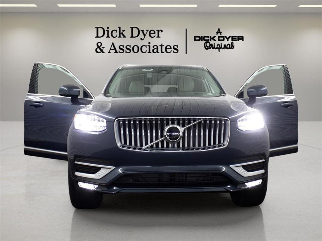 new 2025 Volvo XC90 car, priced at $68,065
