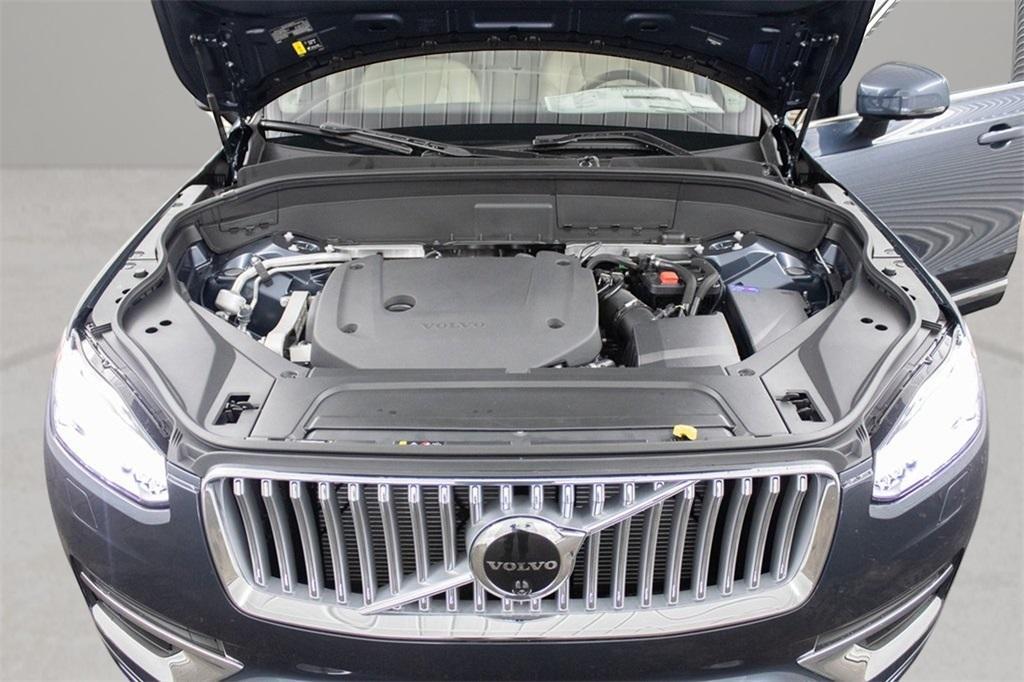 new 2025 Volvo XC90 car, priced at $68,065