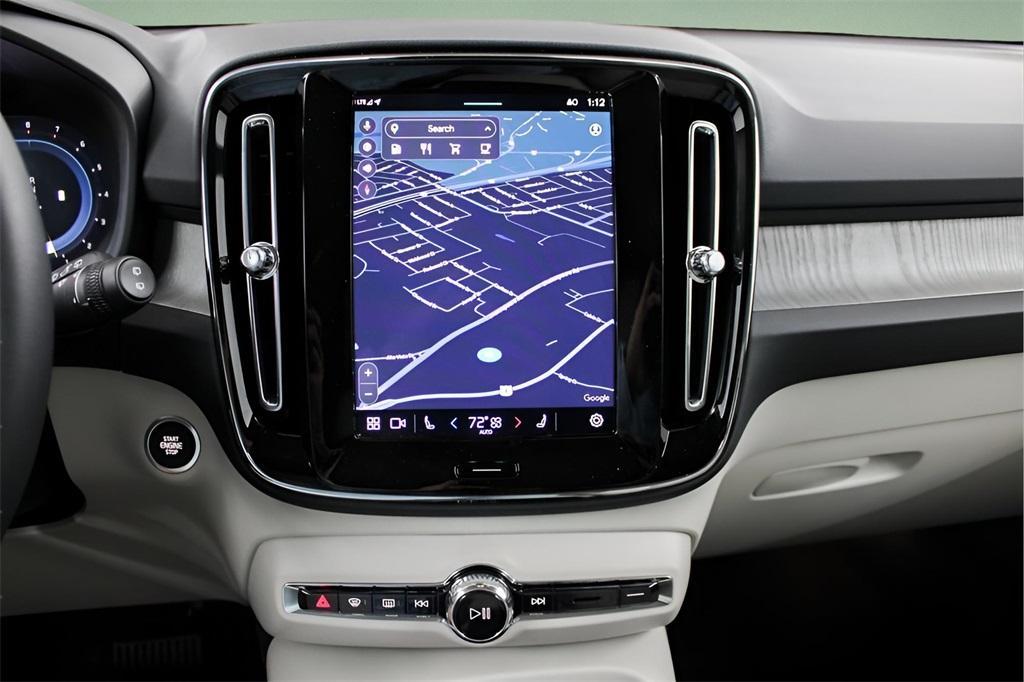new 2025 Volvo XC40 car, priced at $50,595