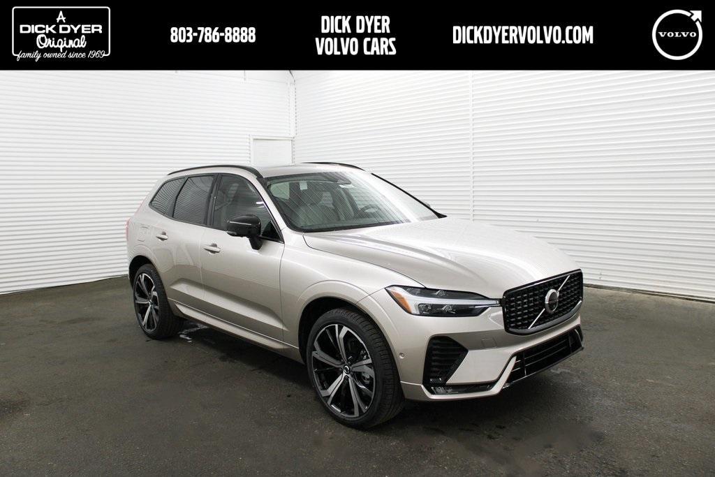 new 2025 Volvo XC60 car, priced at $59,910
