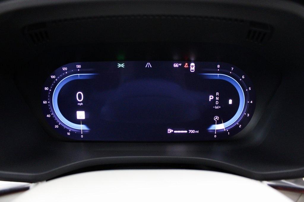 new 2025 Volvo XC60 car, priced at $59,910