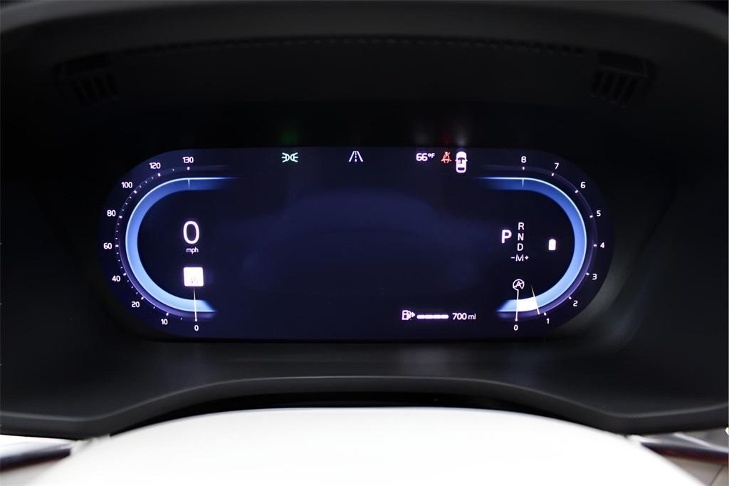 new 2025 Volvo XC60 car, priced at $59,910