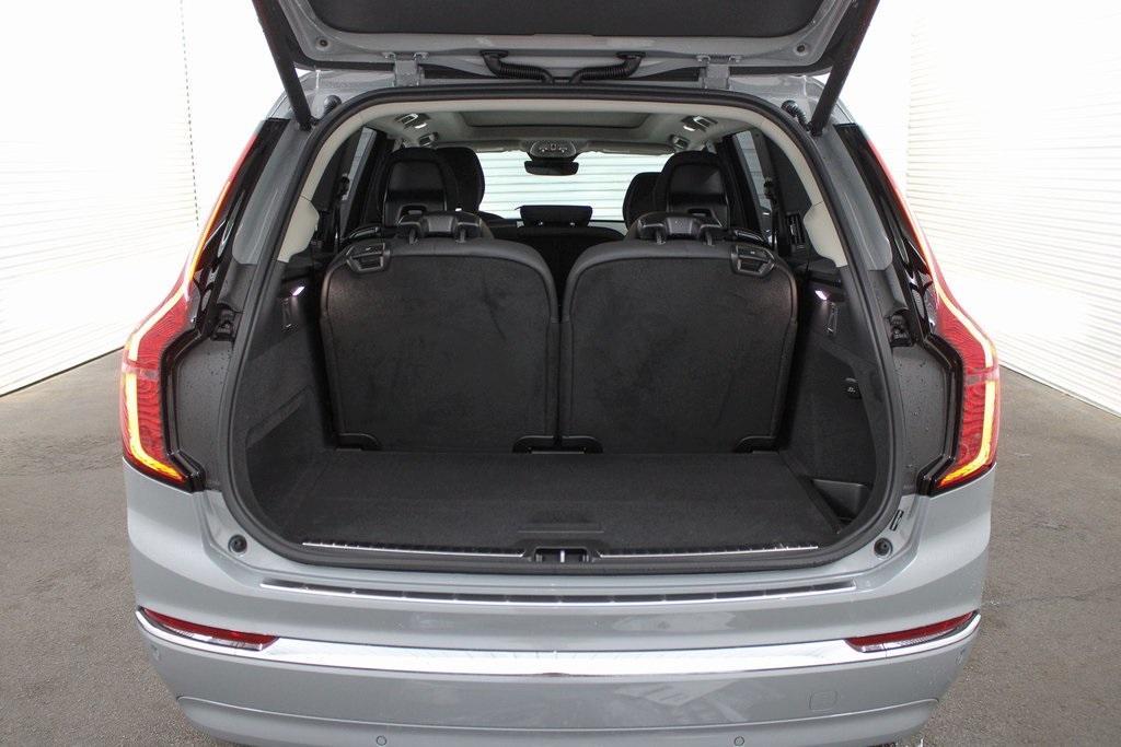 new 2025 Volvo XC90 car, priced at $69,155