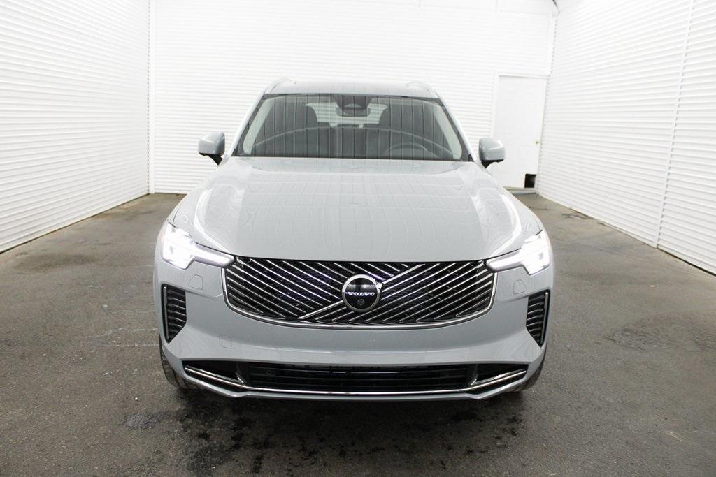 new 2025 Volvo XC90 car, priced at $69,155