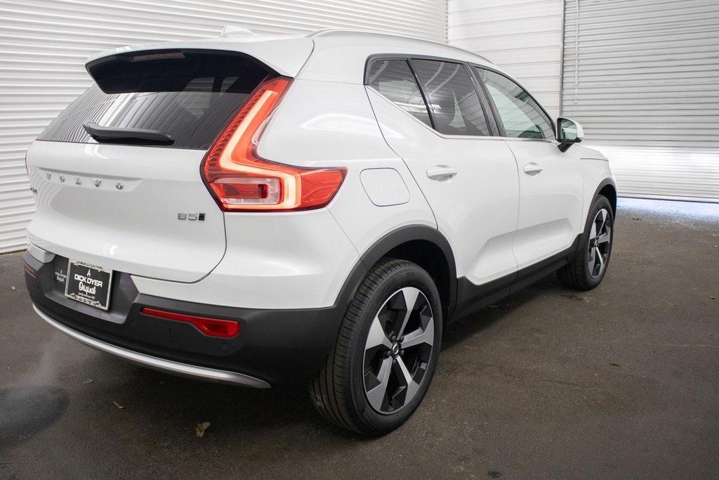 new 2025 Volvo XC40 car, priced at $45,465