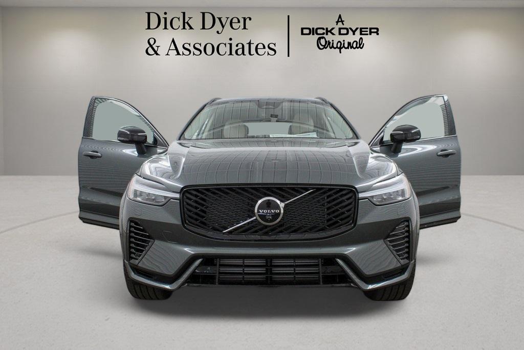 new 2026 Volvo XC60 car, priced at $54,380