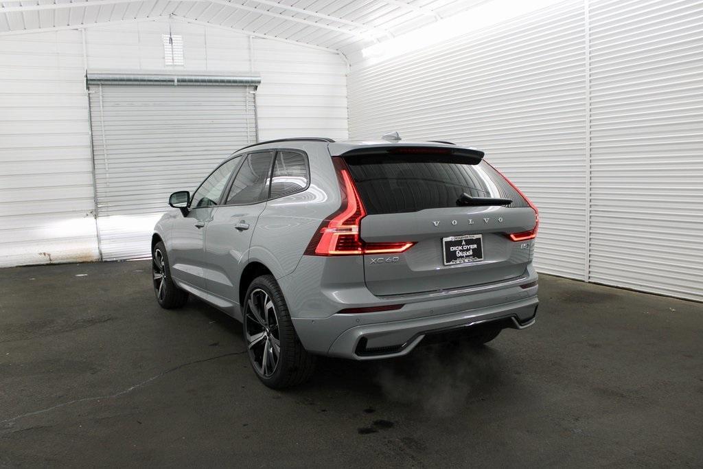 new 2025 Volvo XC60 car, priced at $59,885