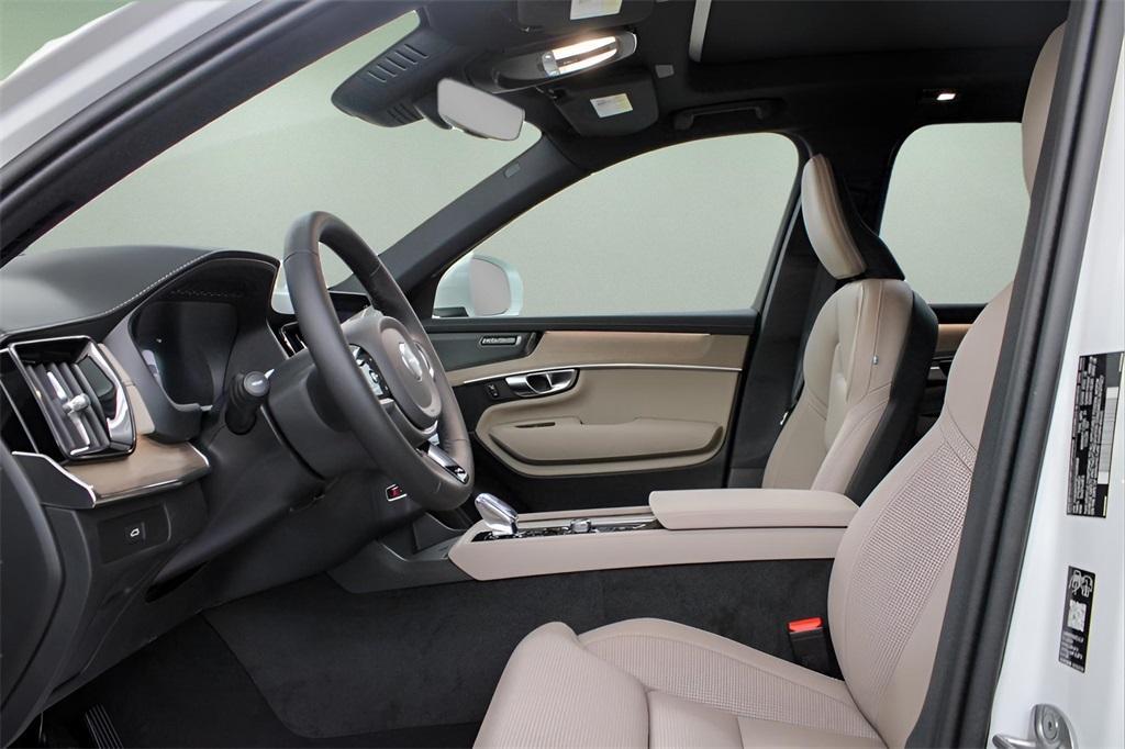 new 2026 Volvo XC60 car, priced at $80,310
