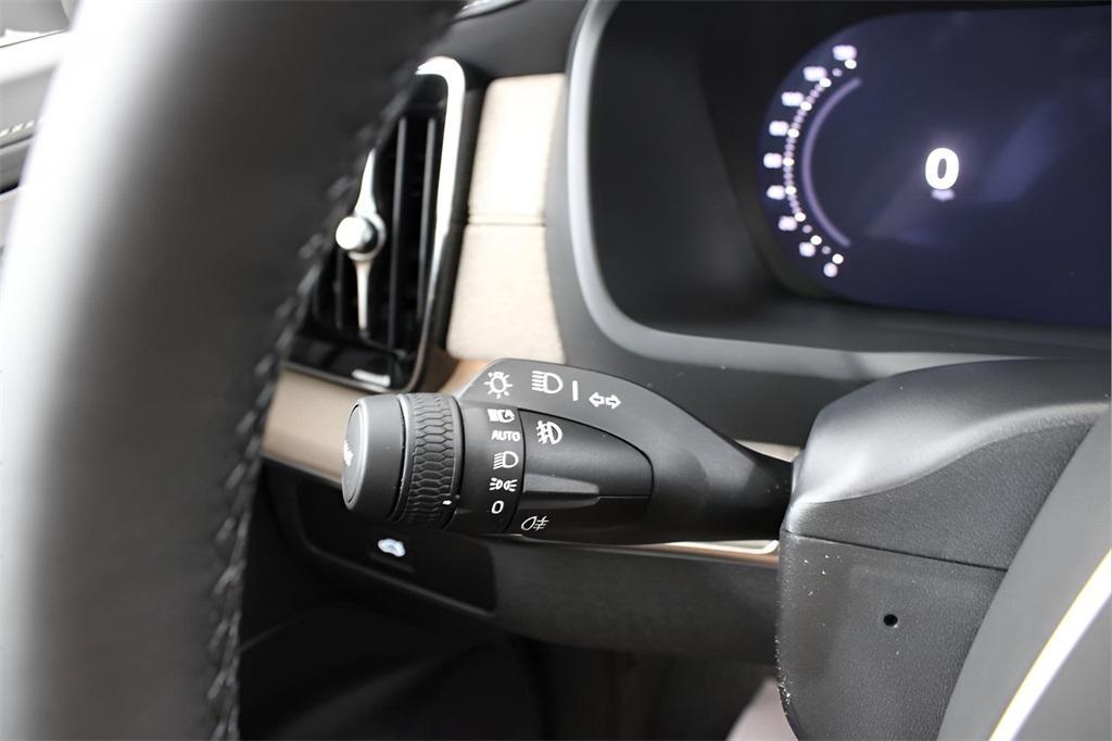 new 2026 Volvo XC60 car, priced at $80,310