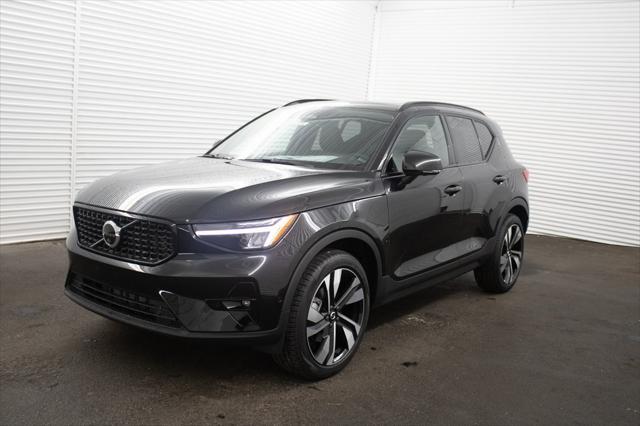 new 2024 Volvo XC40 car, priced at $49,420