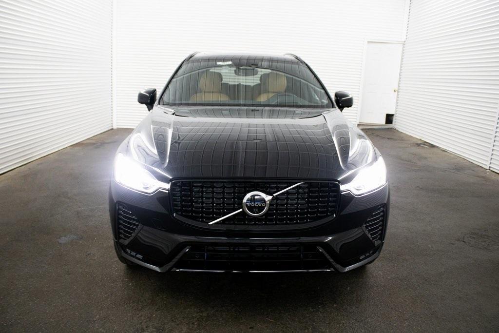 new 2025 Volvo XC60 car, priced at $59,885