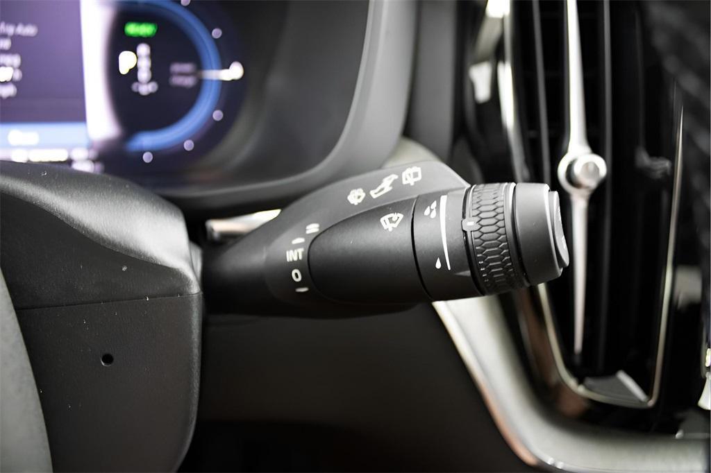 new 2025 Volvo XC60 Plug-In Hybrid car, priced at $66,235