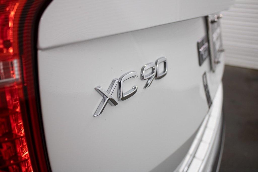 new 2025 Volvo XC90 Plug-In Hybrid car, priced at $76,765