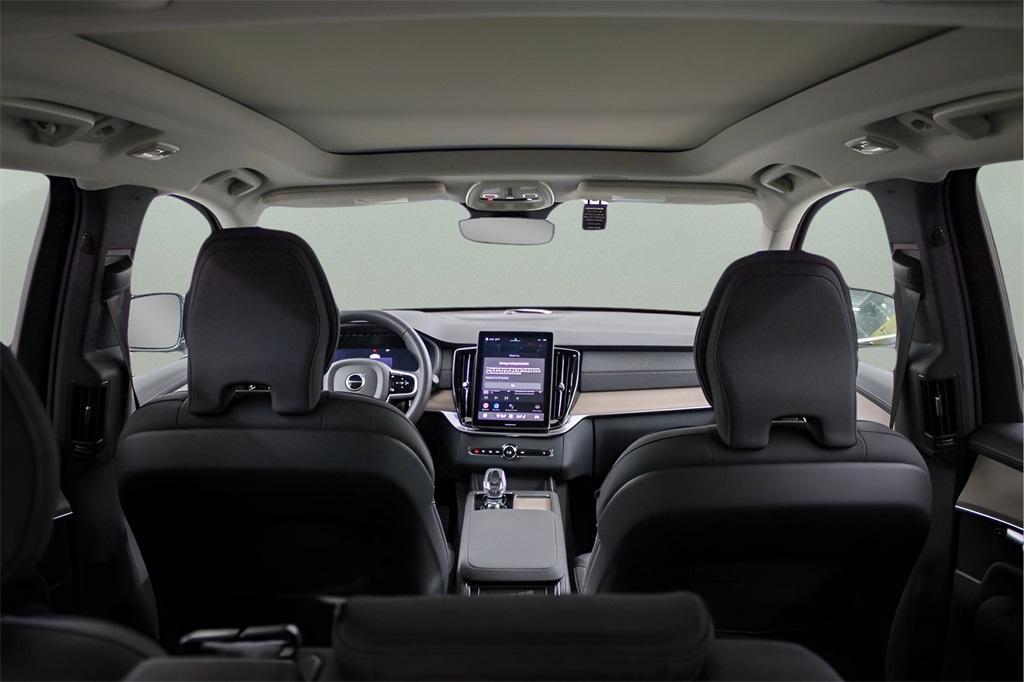 new 2025 Volvo XC90 car, priced at $69,155