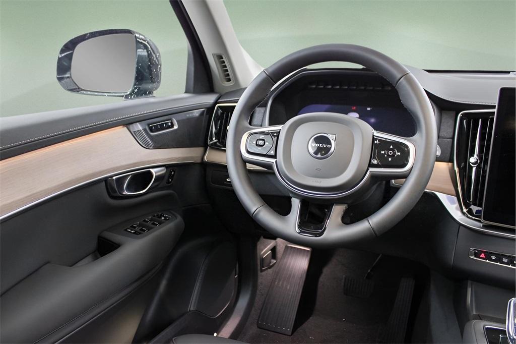 new 2025 Volvo XC90 car, priced at $69,155