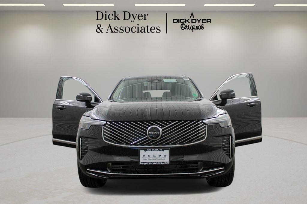 new 2025 Volvo XC90 car, priced at $69,155