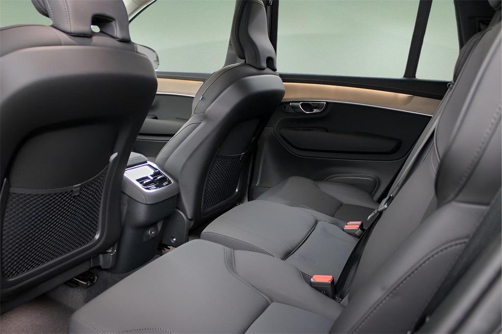 new 2025 Volvo XC90 car, priced at $69,155