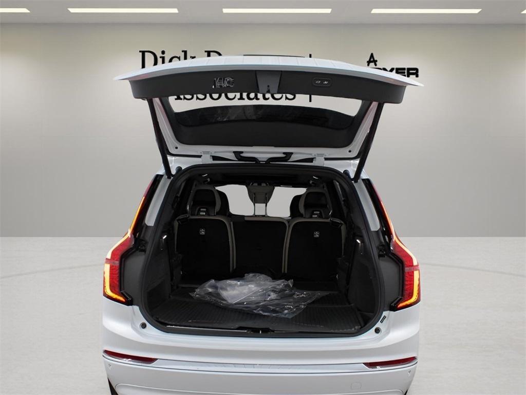 new 2026 Volvo XC90 car, priced at $75,155