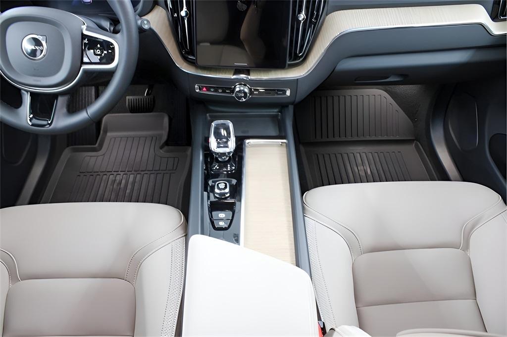 new 2026 Volvo XC60 car, priced at $57,985