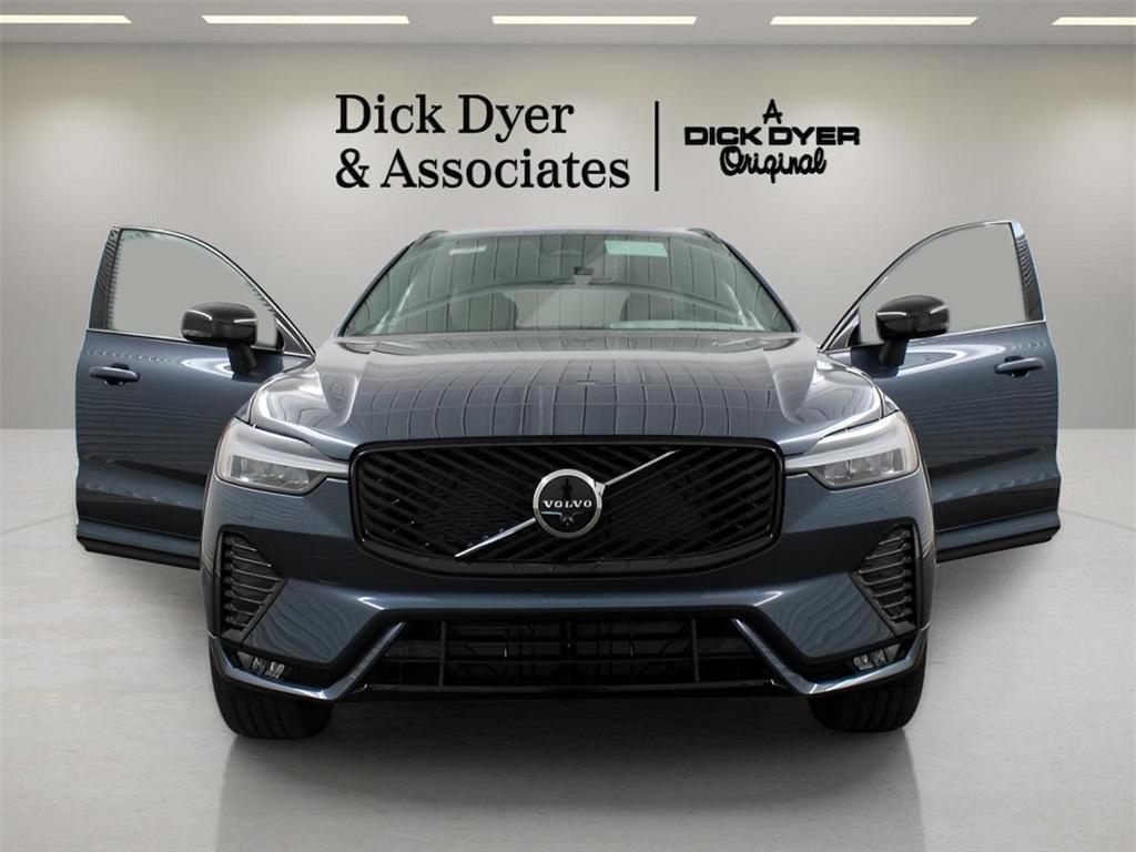 new 2026 Volvo XC60 car, priced at $57,985
