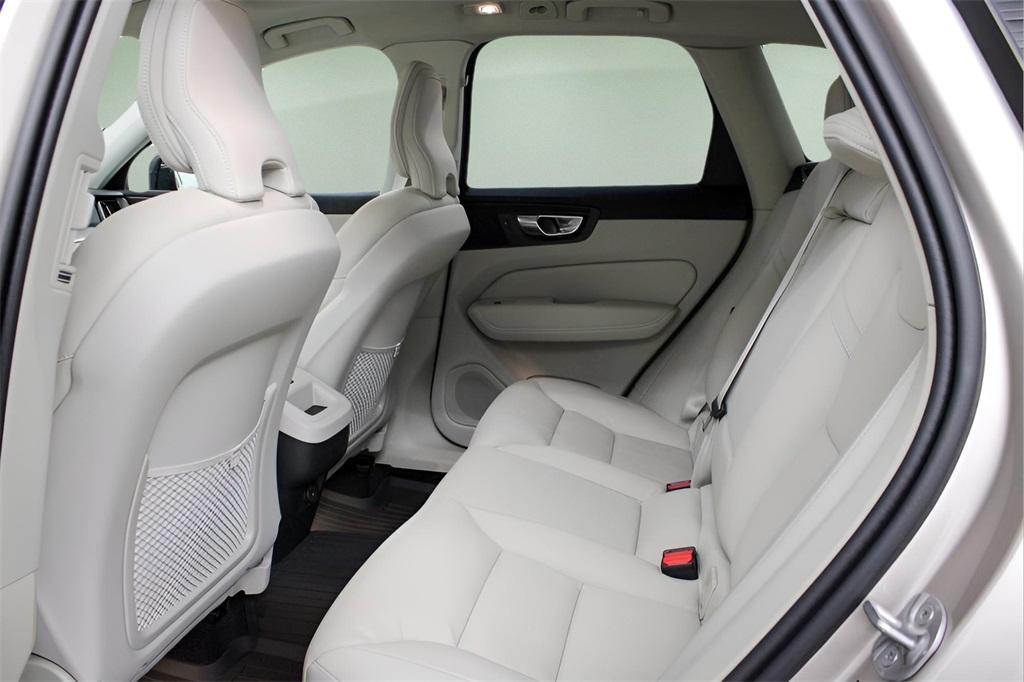 new 2025 Volvo XC60 car, priced at $55,360