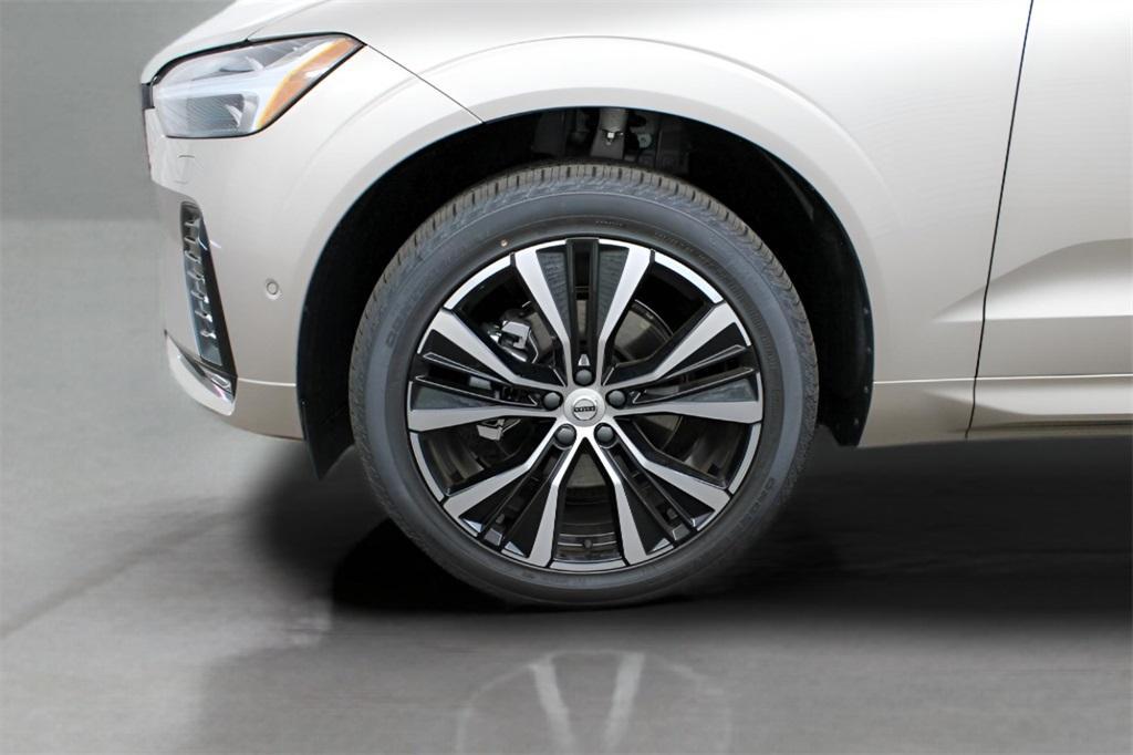 new 2025 Volvo XC60 car, priced at $55,360
