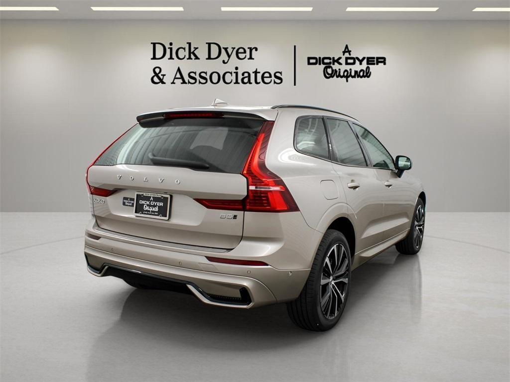 new 2025 Volvo XC60 car, priced at $55,360