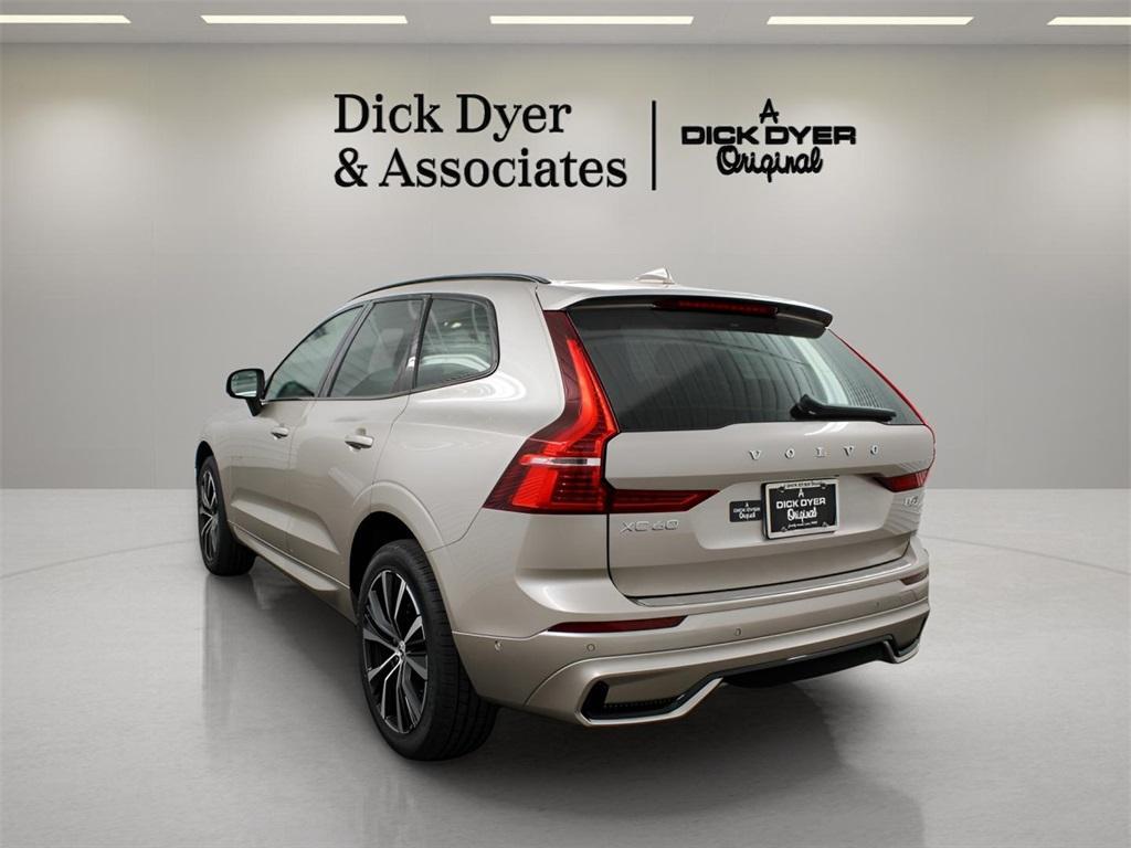 new 2025 Volvo XC60 car, priced at $55,360