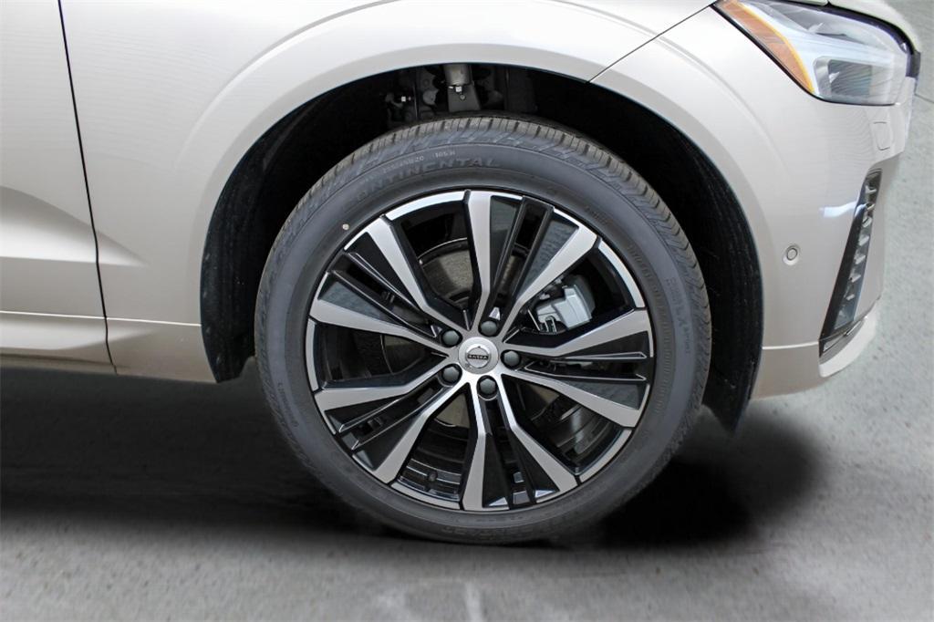 new 2025 Volvo XC60 car, priced at $55,360
