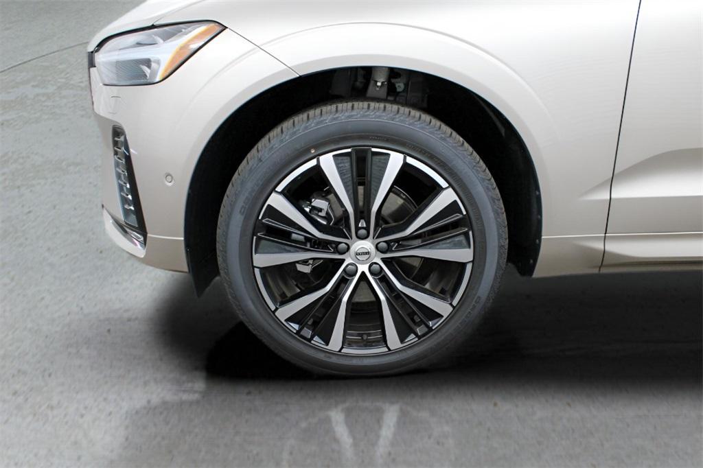 new 2025 Volvo XC60 car, priced at $55,360