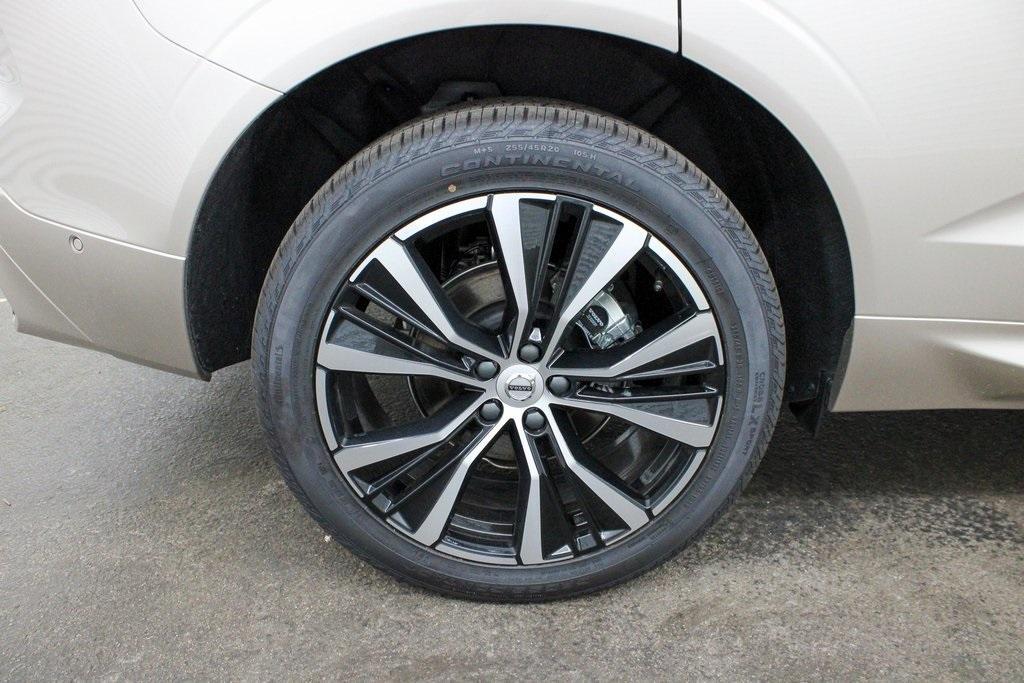 new 2025 Volvo XC60 car, priced at $55,360