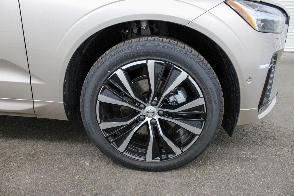 new 2025 Volvo XC60 car, priced at $55,360