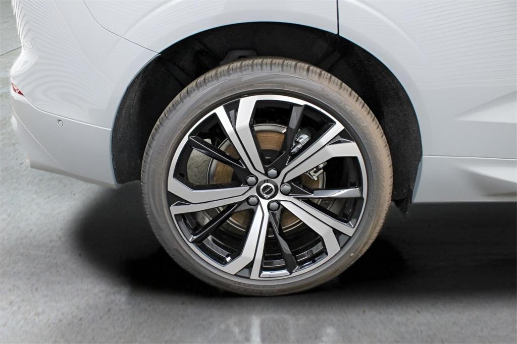 new 2025 Volvo XC60 Plug-In Hybrid car, priced at $71,510