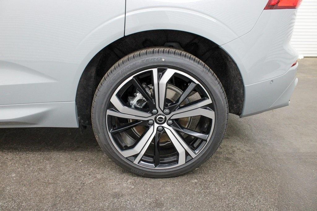 new 2025 Volvo XC60 Plug-In Hybrid car, priced at $71,510