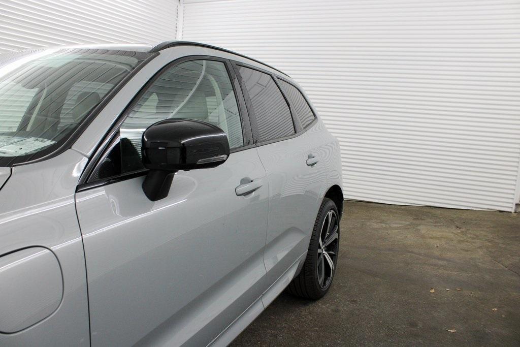 new 2025 Volvo XC60 Plug-In Hybrid car, priced at $71,510