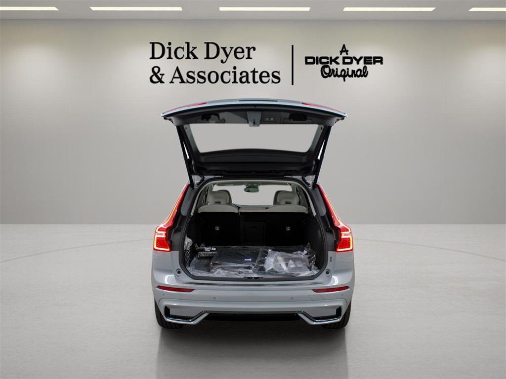 new 2025 Volvo XC60 Plug-In Hybrid car, priced at $71,510