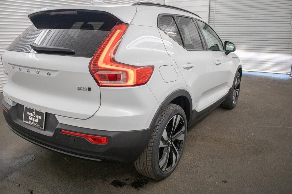 new 2025 Volvo XC40 car, priced at $48,620