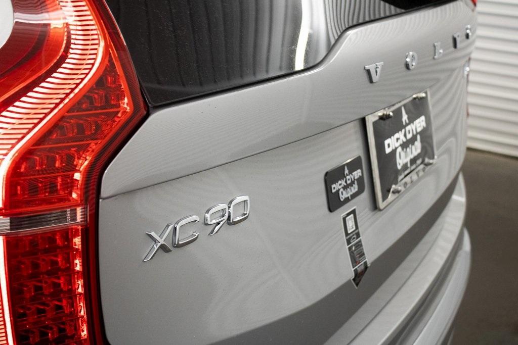 new 2025 Volvo XC90 car, priced at $58,695