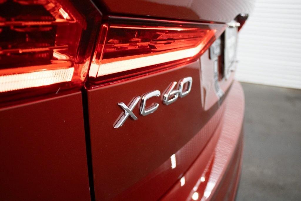 new 2025 Volvo XC60 car, priced at $48,345